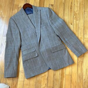 Stafford Men’s Wool Suit